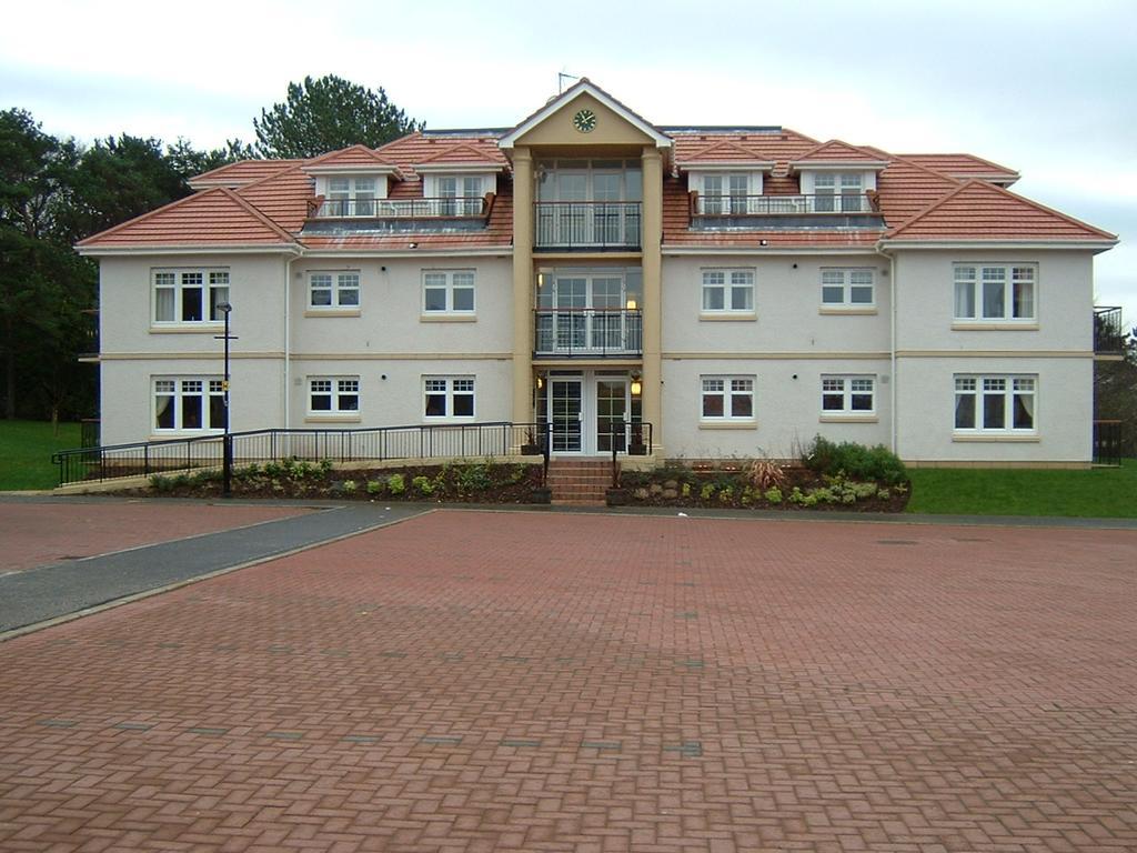 Turnberry Apartments Exterior photo